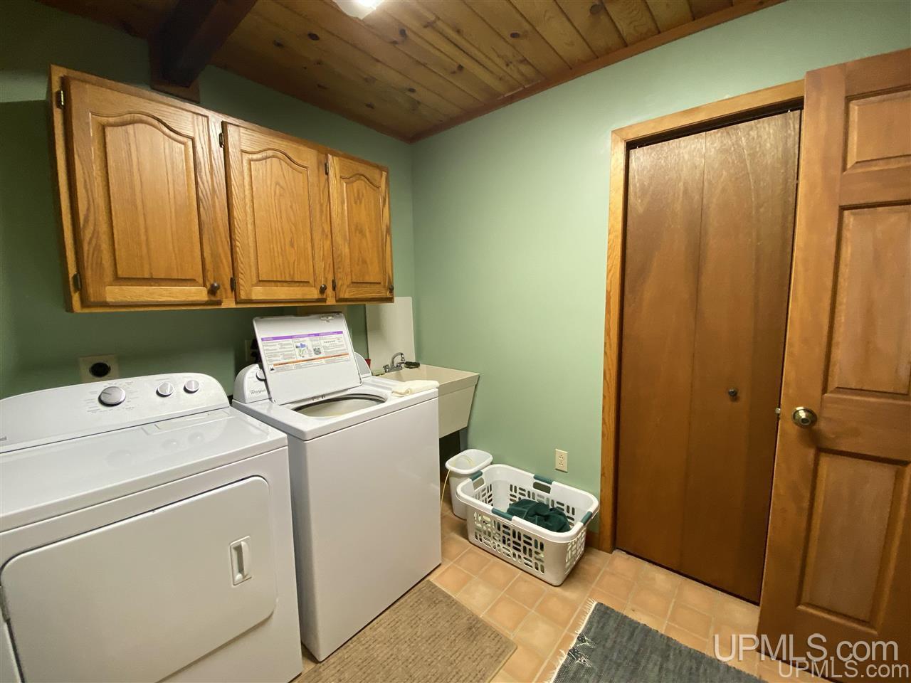 11217 East Shore Road Ewen, MI 49925 - Photo 15 of 45