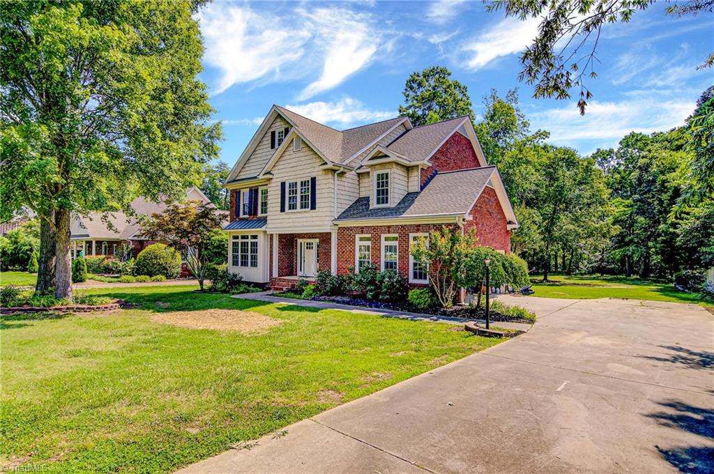 4014 Braddock Road High Point, NC 27265 - Photo 2 of 28 Gallery Image 2