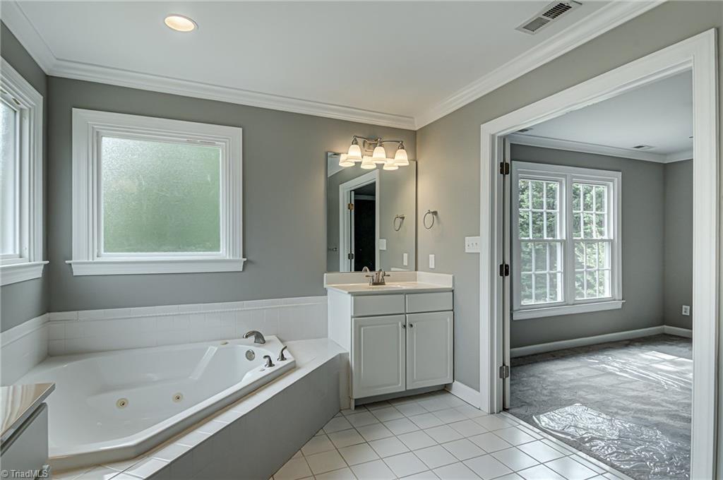 4014 Braddock Road High Point, NC 27265 - Photo 18 of 28 Gallery Image 18