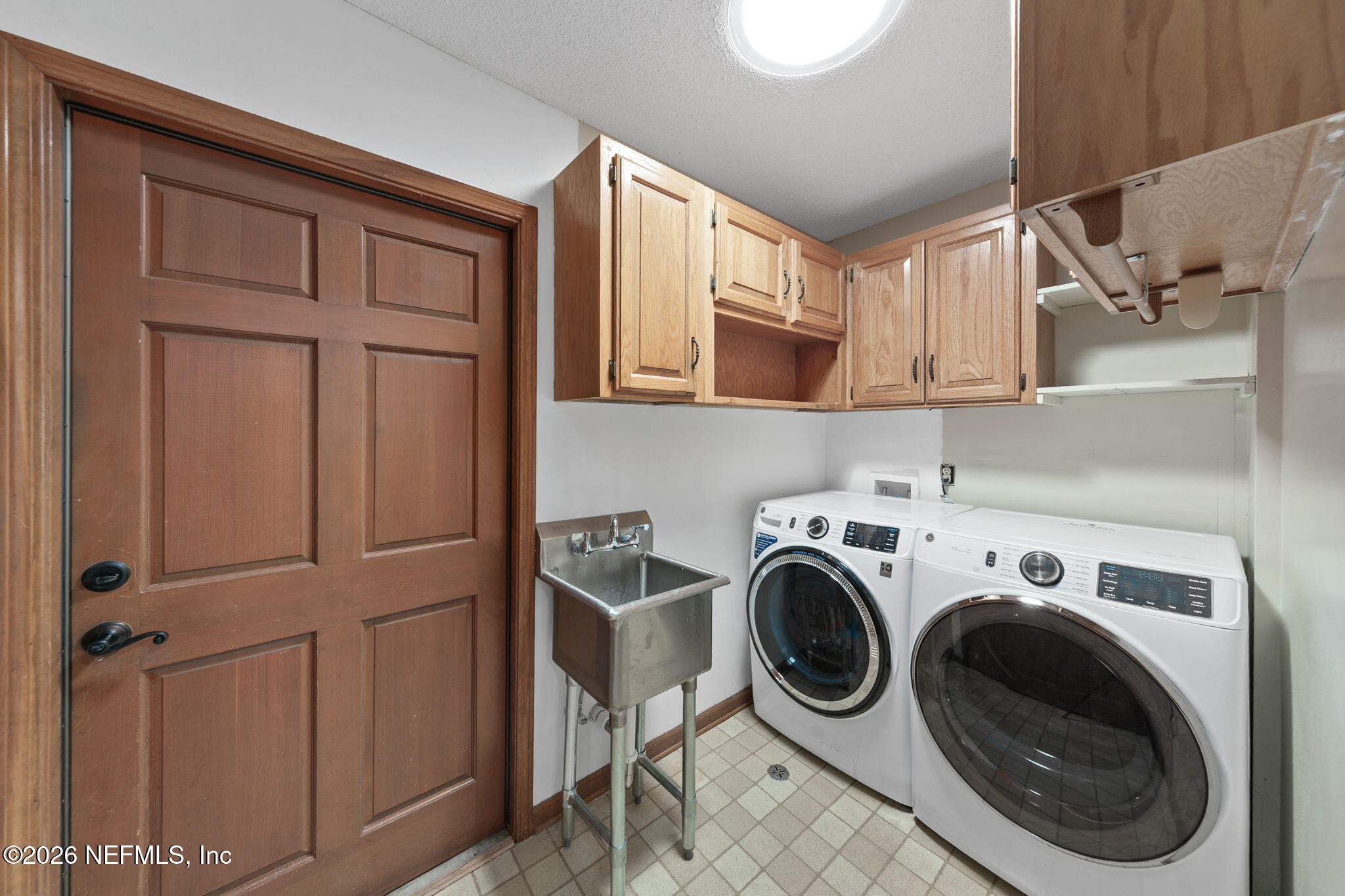 11548 Baskerville Road Jacksonville, FL 32223 - Photo 29 of 38 Laundry Room