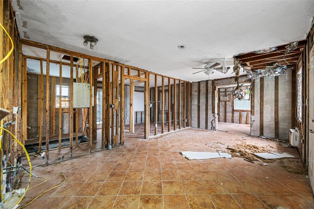 14111 West Parsley Drive Madeira Beach, FL 33708 - Photo 25 of 99