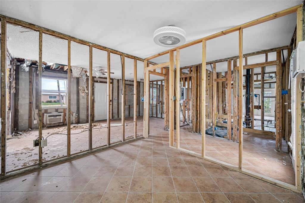 14111 West Parsley Drive Madeira Beach, FL 33708 - Photo 37 of 99