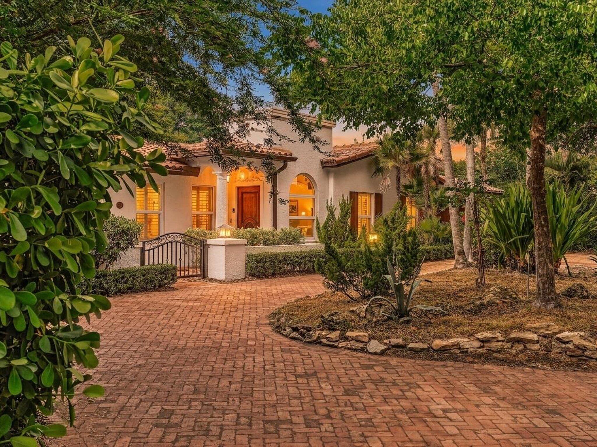 898 Azalea Street Boca Raton, FL 33486 - Photo 5 of 54 Twilight