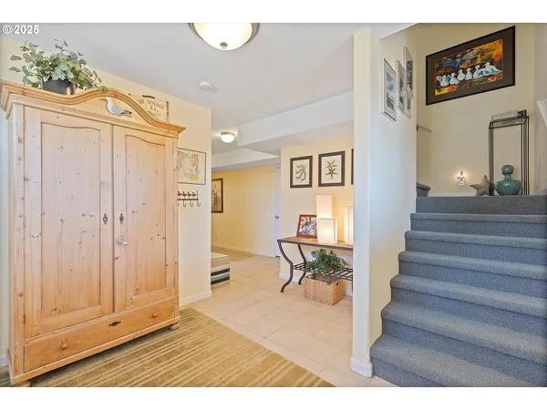 $900,000 | 5776 Northwest Keel Avenue, Lincoln City, OR 97367