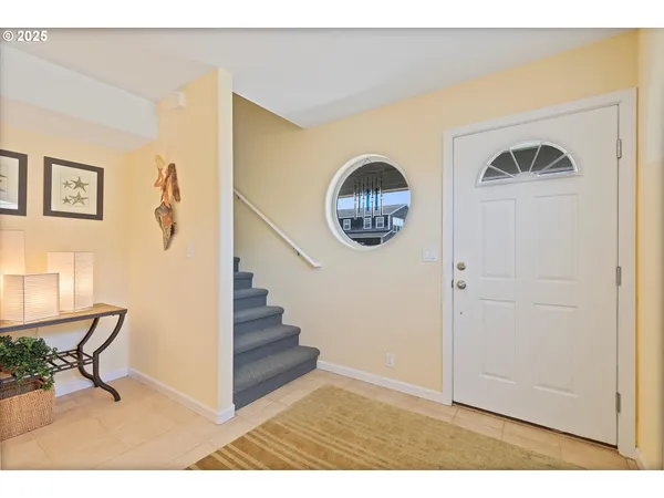 $900,000 | 5776 Northwest Keel Avenue, Lincoln City, OR 97367