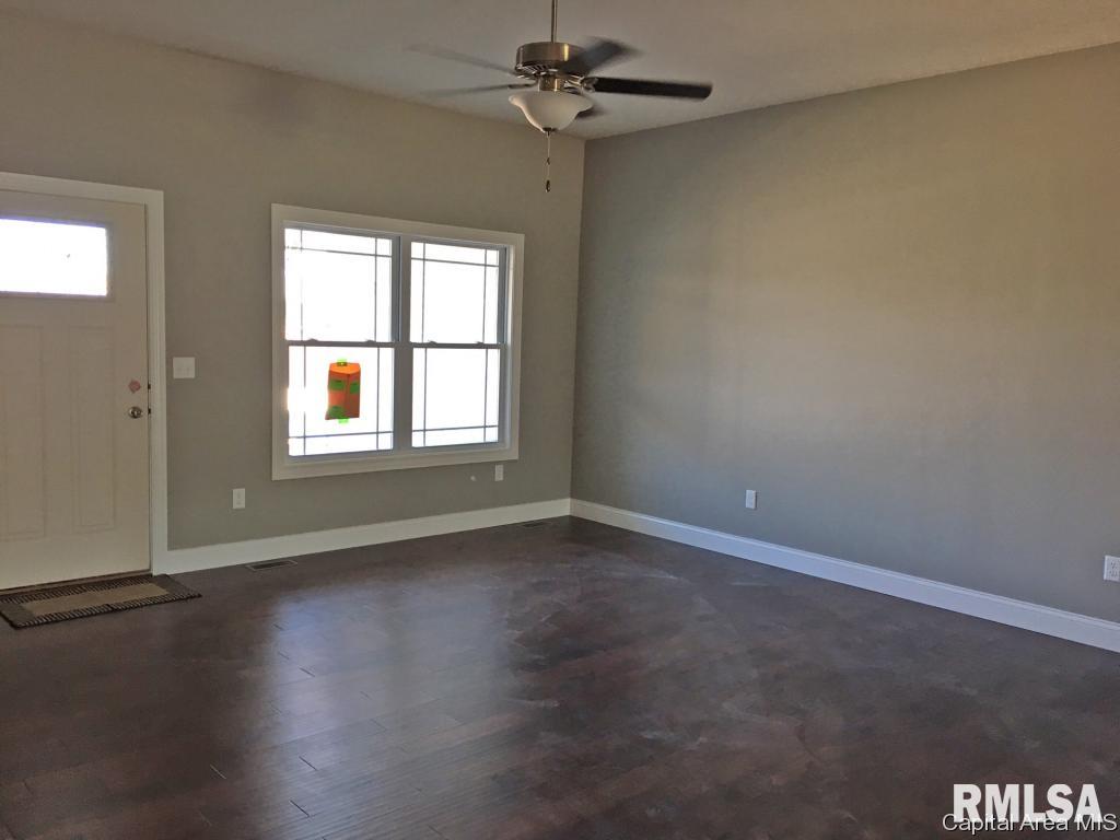 1602 Winston Drive Springfield, IL 62711 - Photo 3 of 19 Gallery Image 3