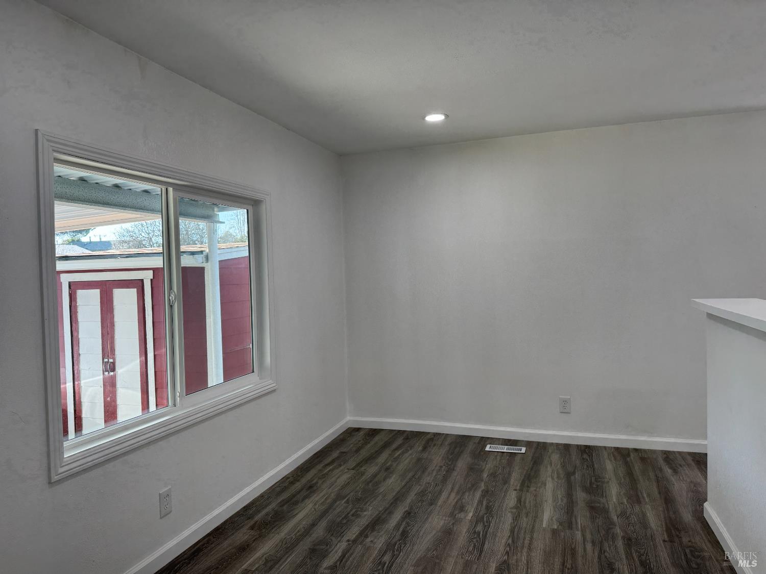 285 Lincoln Road West, Unit 317 Vallejo, CA 94590 - Photo 16 of 58