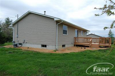 7392 North Nichols Road Flushing, MI 48433 - Photo 16 of 18 20192319-15.JPG