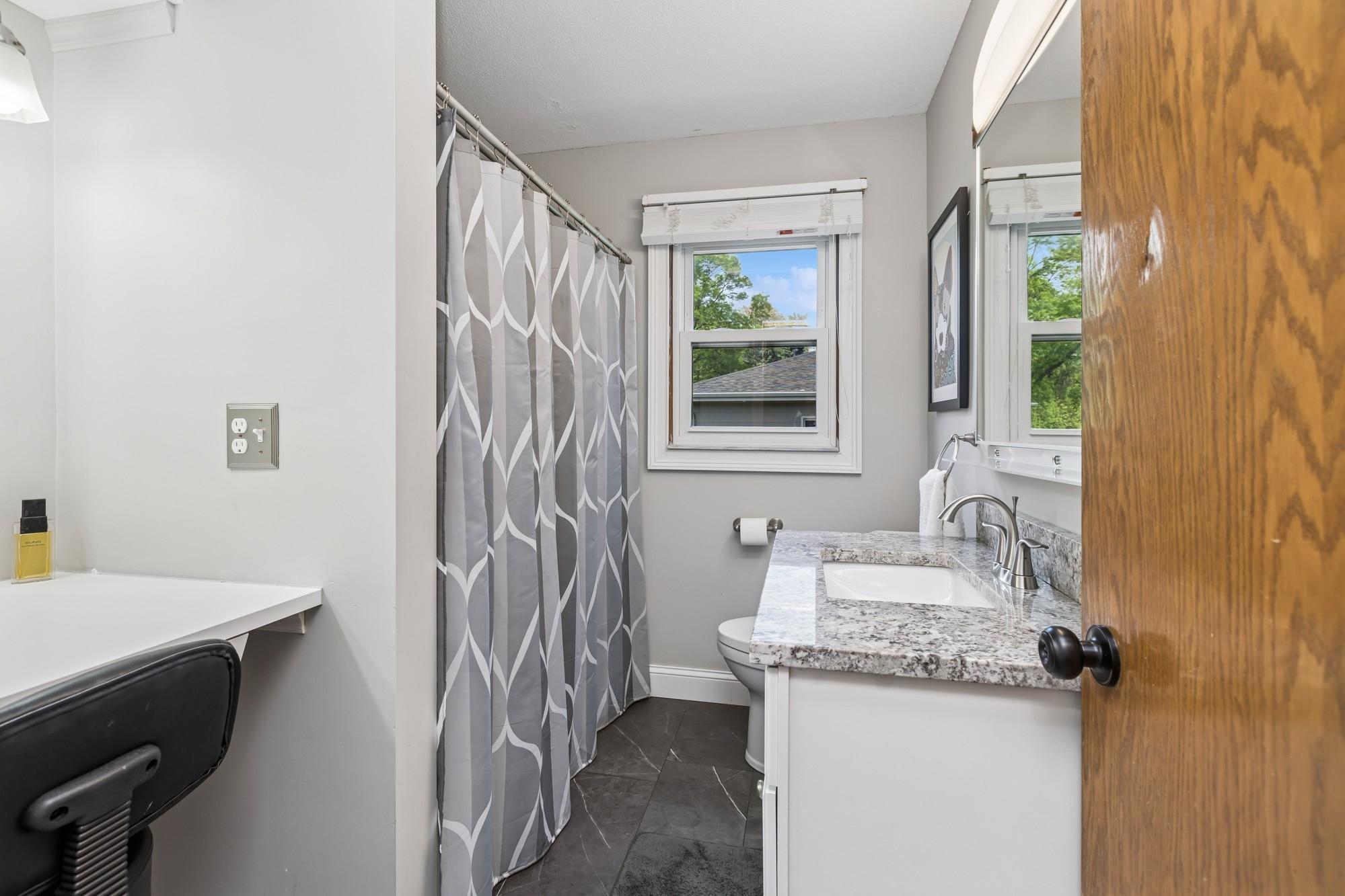 10101 Upton Road Bloomington, MN 55431 - Photo 10 of 24 Gallery Image 10