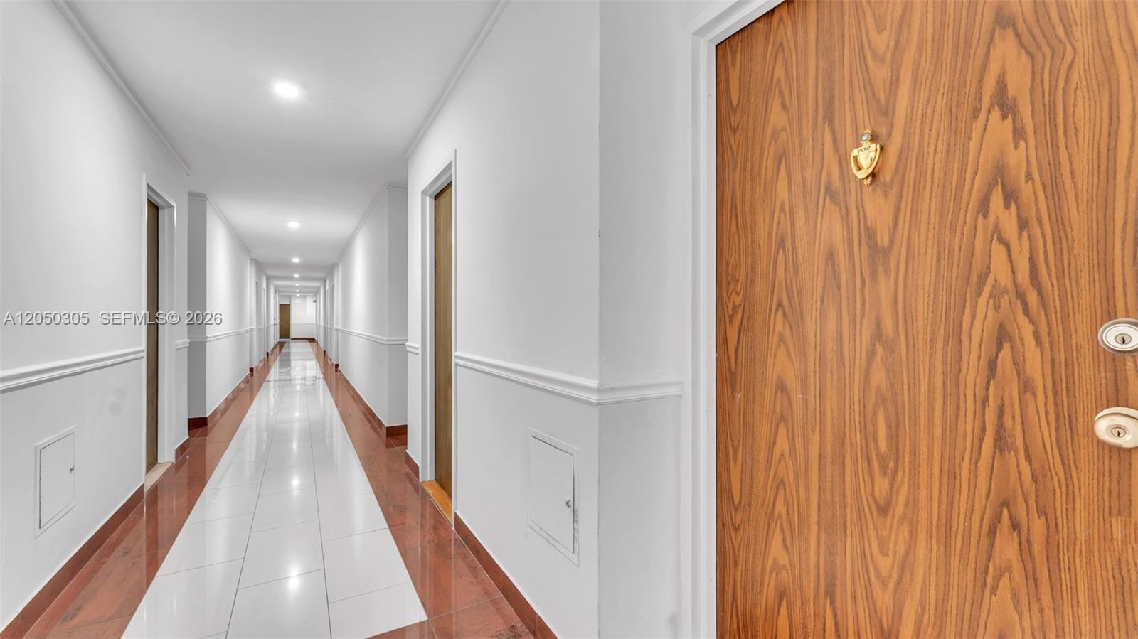 2899 Collins Avenue, Unit 702 Miami Beach, FL 33140 - Photo 8 of 15