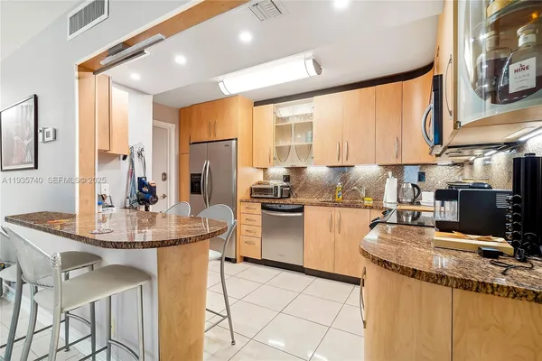 $450,000 | 1400 South Ocean Drive, Unit 802, Hollywood, FL 33019