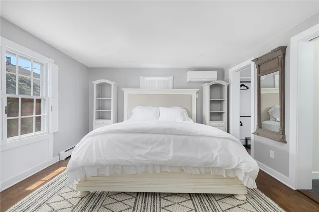 $4,000 | 24 Barney Street, Newport, RI 02840