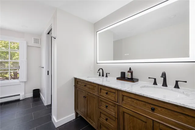 $4,000 | 24 Barney Street, Newport, RI 02840