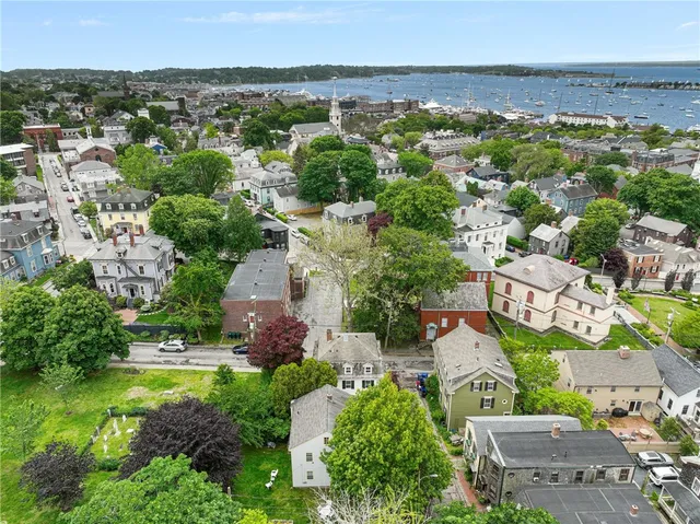 $4,000 | 24 Barney Street, Newport, RI 02840