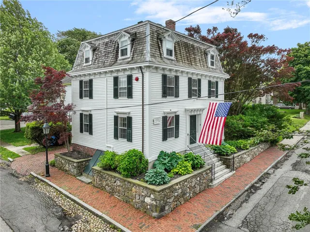 $4,000 | 24 Barney Street, Newport, RI 02840