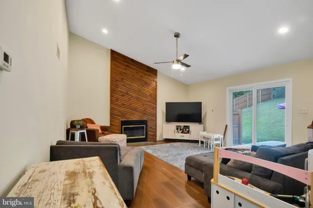 $495,000 | 324 Delaplane Avenue, Newark, DE 19711