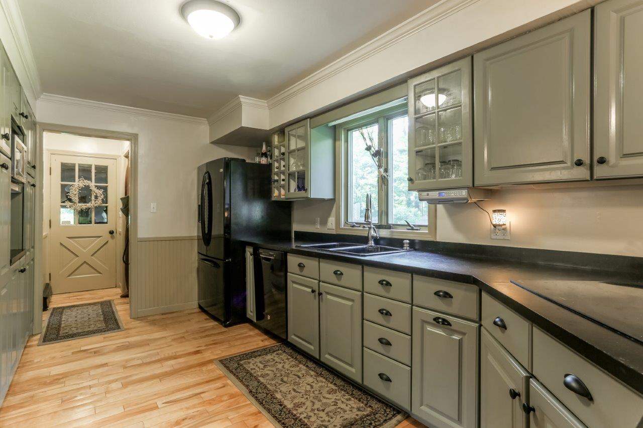 4 Loring Drive Rochester, NH 03839 - Photo 3 of 40