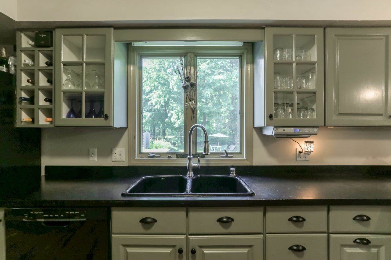 4 Loring Drive Rochester, NH 03839 - Photo 4 of 40