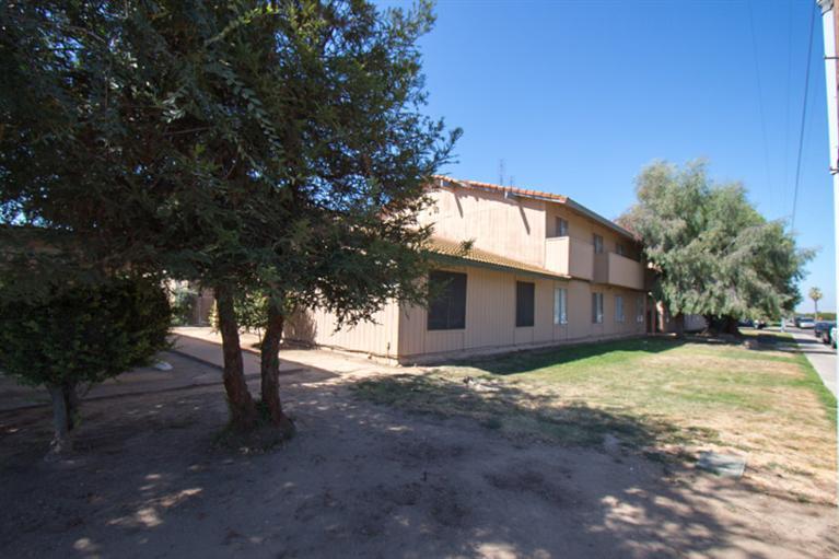 657 West Parlier Avenue, Unit 108 Reedley, CA 93654 - Photo 3 of 8 Gallery Image 3