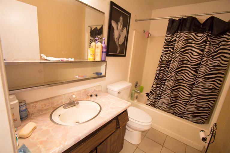 657 West Parlier Avenue, Unit 108 Reedley, CA 93654 - Photo 7 of 8 Gallery Image 7