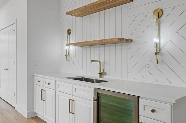 $699,900 | 2318 Johnson Street Northeast, Unit 201, Minneapolis, MN 55418
