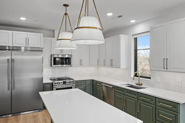 $699,900 | 2318 Johnson Street Northeast, Unit 201, Minneapolis, MN 55418