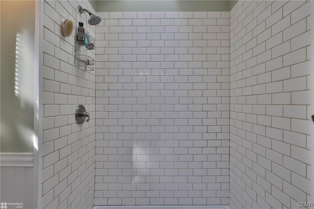 4175 Sherry Hill Road Hellertown, PA 18055 - Photo 34 of 50 a bathroom with a shower