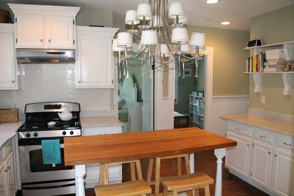 30 Burnham Road Andover, MA 01810 - Photo 4 of 15 Gallery Image 4