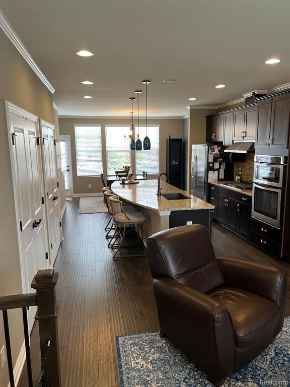 935 Barclay Circle Rochester Hills, MI 48307 - Photo 4 of 31
