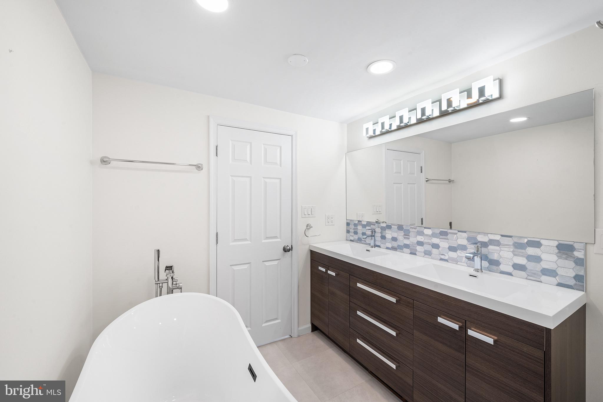 310 Barberry Lane Wayne, PA 19087 - Photo 29 of 36