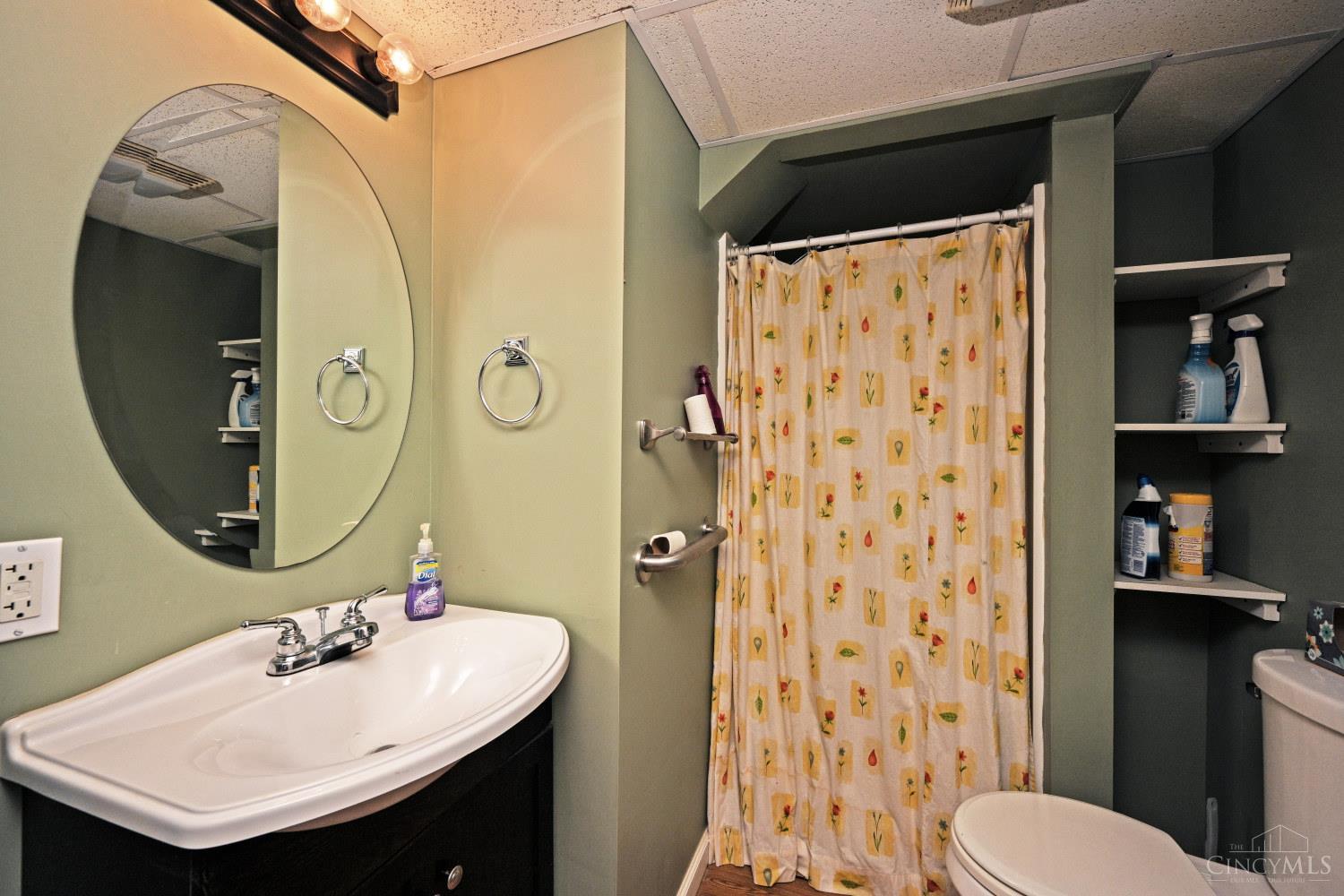 8265 Forest Road Cincinnati, OH 45255 - Photo 26 of 34