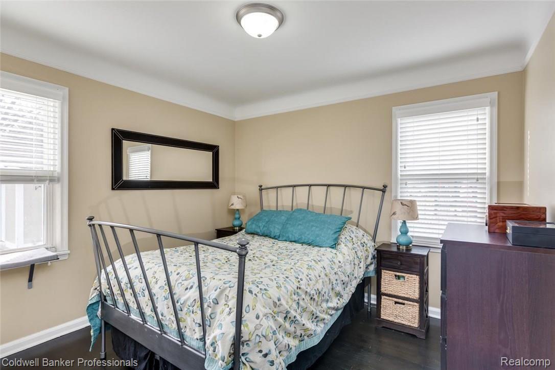 1363 Cambridge Road Berkley, MI 48072 - Photo 8 of 20 1363 Cambridge Rd Berkley MI-large-001-8-1363 Cambridge Road0001FULL-1500x1000-72dpi.jpg