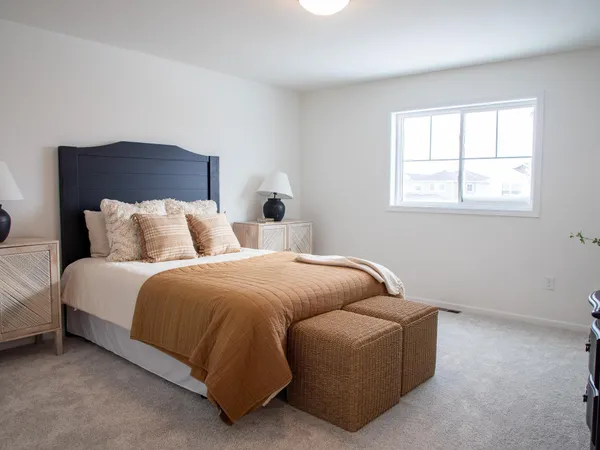 $399,999 | 7901 Lost River Road, Horace, ND 58047