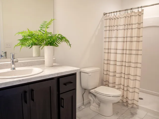 $388,999 | 7901 Lost River Road, Horace, ND 58047