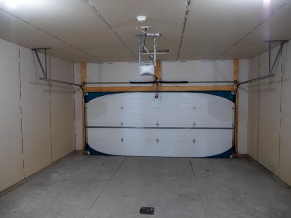 $399,999 | 7901 Lost River Road, Horace, ND 58047