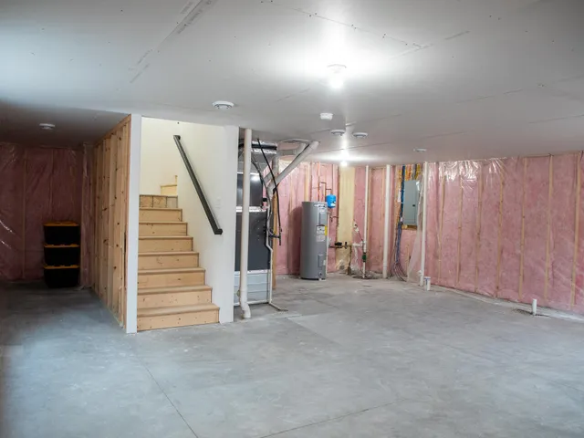 $388,999 | 7901 Lost River Road, Horace, ND 58047