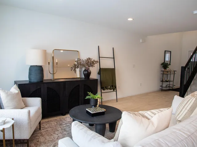 $388,999 | 7901 Lost River Road, Horace, ND 58047