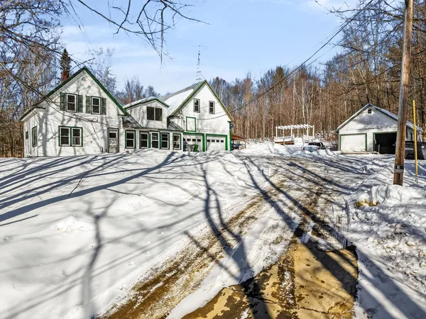 $199,900 | 12 Shady Lane, Strong, ME 04983