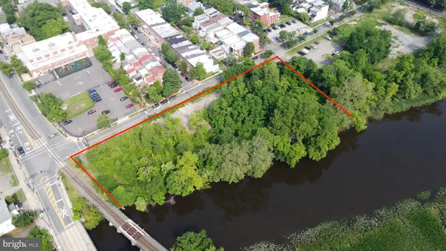 $159,000 | 305 Tatham Street, Burlington, NJ 08016