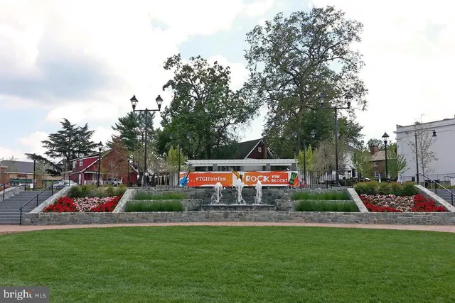 a view of outdoor space