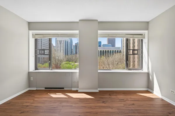 $2,000 | 19 North 1st Street, Unit B407, Minneapolis, MN 55401