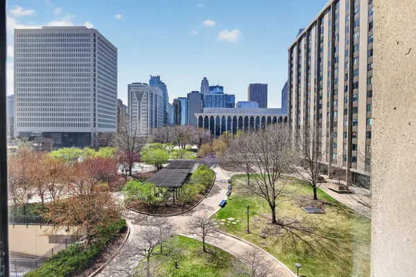 $2,000 | 19 North 1st Street, Unit B407, Minneapolis, MN 55401