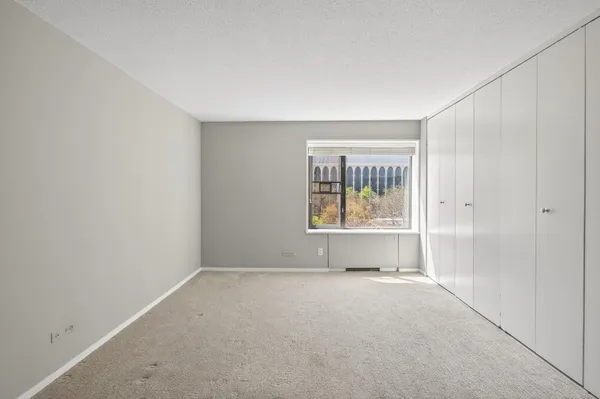 $2,000 | 19 North 1st Street, Unit B407, Minneapolis, MN 55401