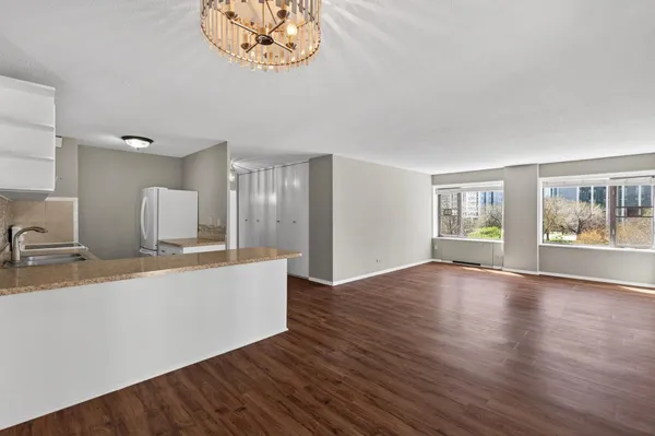 $2,000 | 19 North 1st Street, Unit B407, Minneapolis, MN 55401