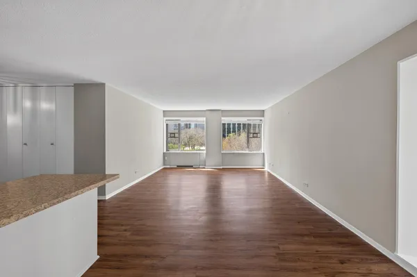 $2,000 | 19 North 1st Street, Unit B407, Minneapolis, MN 55401