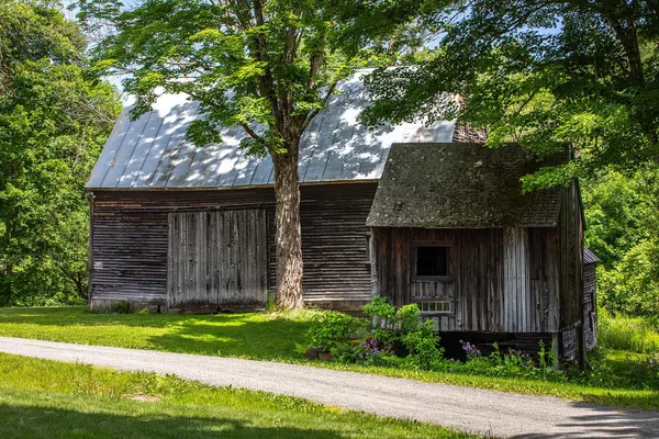 $2,950,000 | 61 Academy Circle, Woodstock, VT 05071