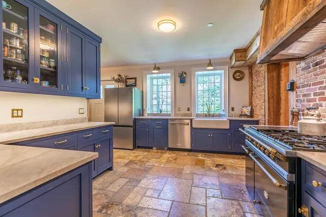 $3,500,000 | 61 Academy Circle, Woodstock, VT 05071