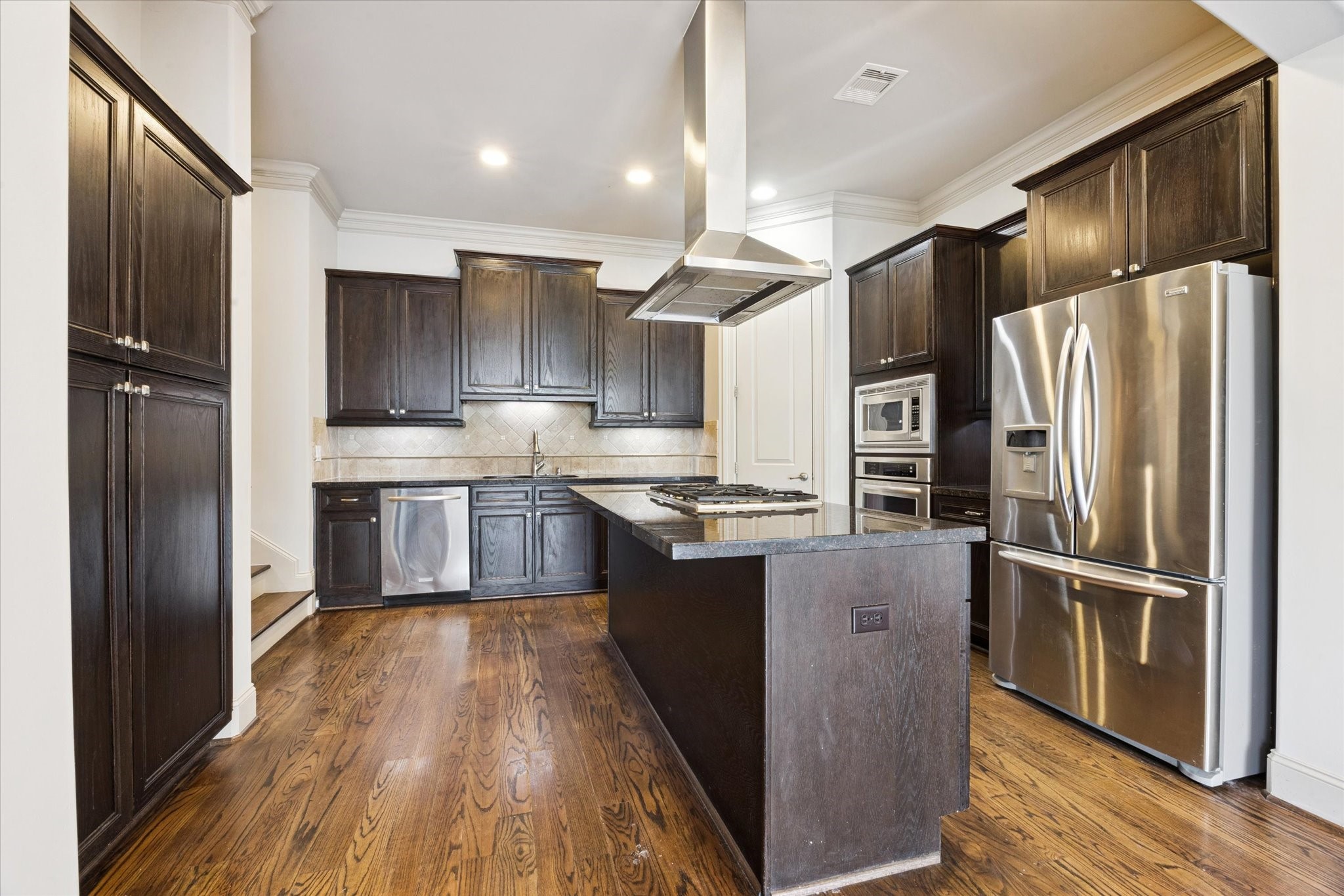 4004 Feagan Street, Unit A Houston, TX 77007 - Photo 13 of 32 Refrigerator stays