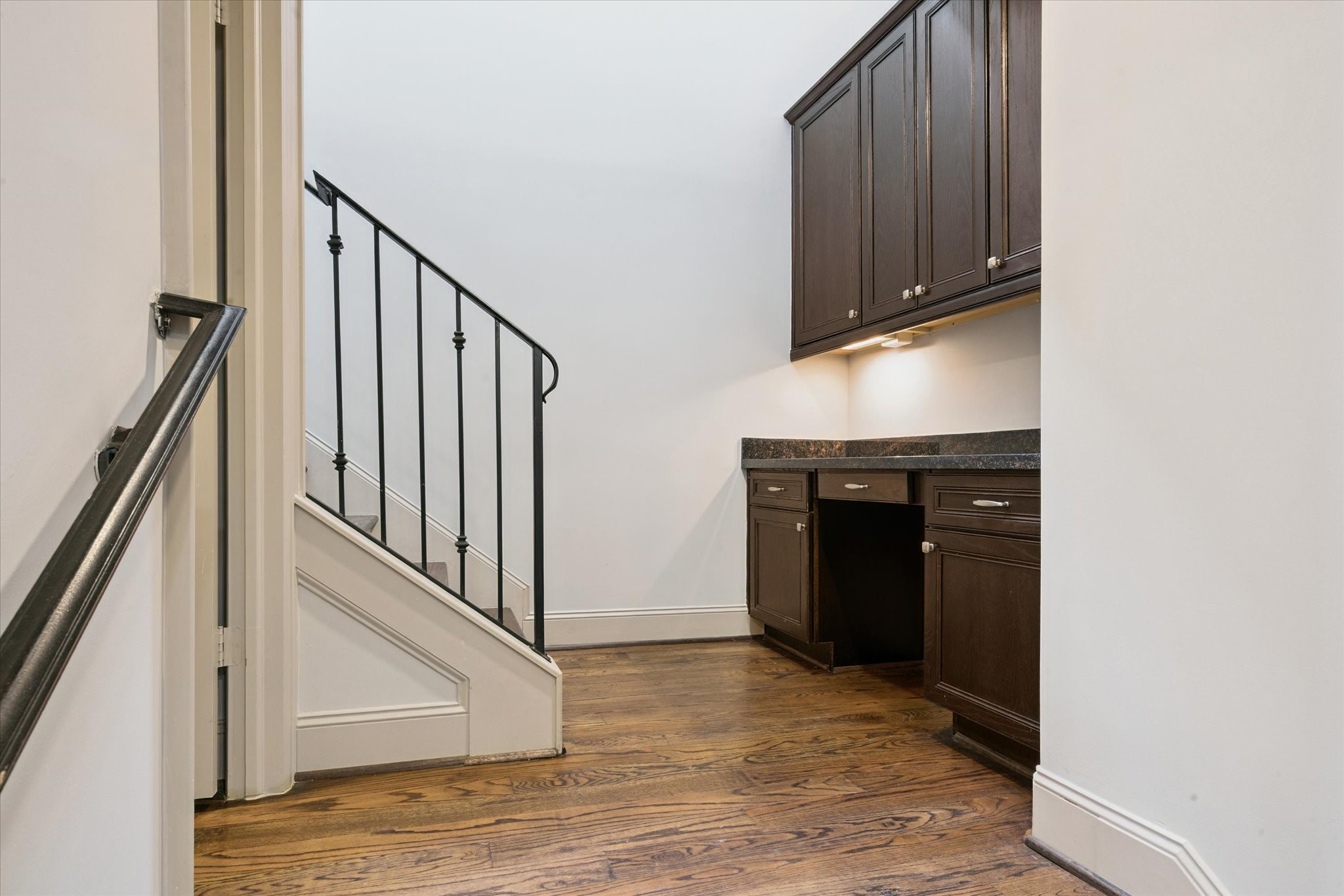4004 Feagan Street, Unit A Houston, TX 77007 - Photo 19 of 32 Home office niche