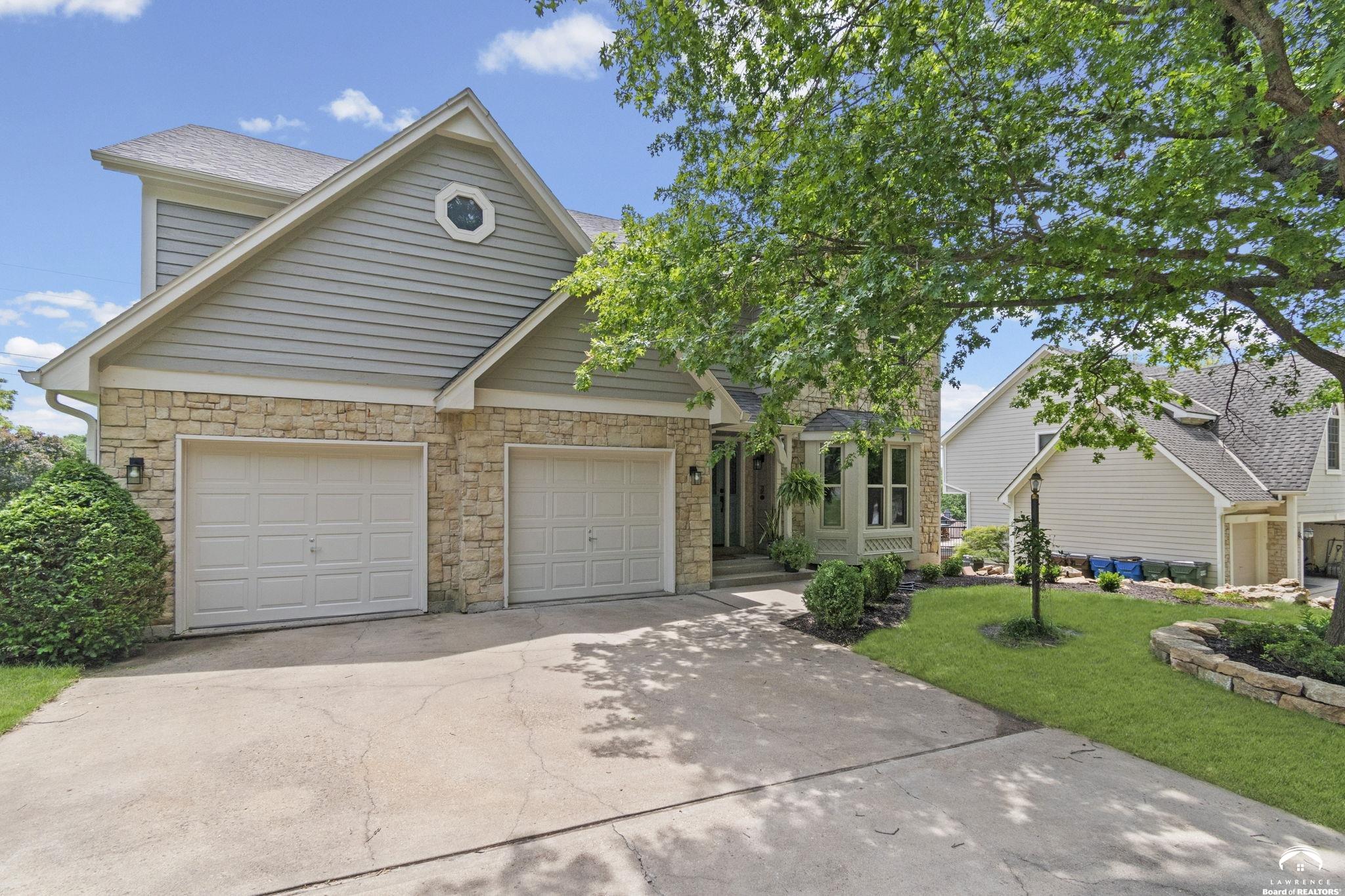 4509 Cedar Ridge Court Lawrence, KS 66049 - Photo 3 of 40